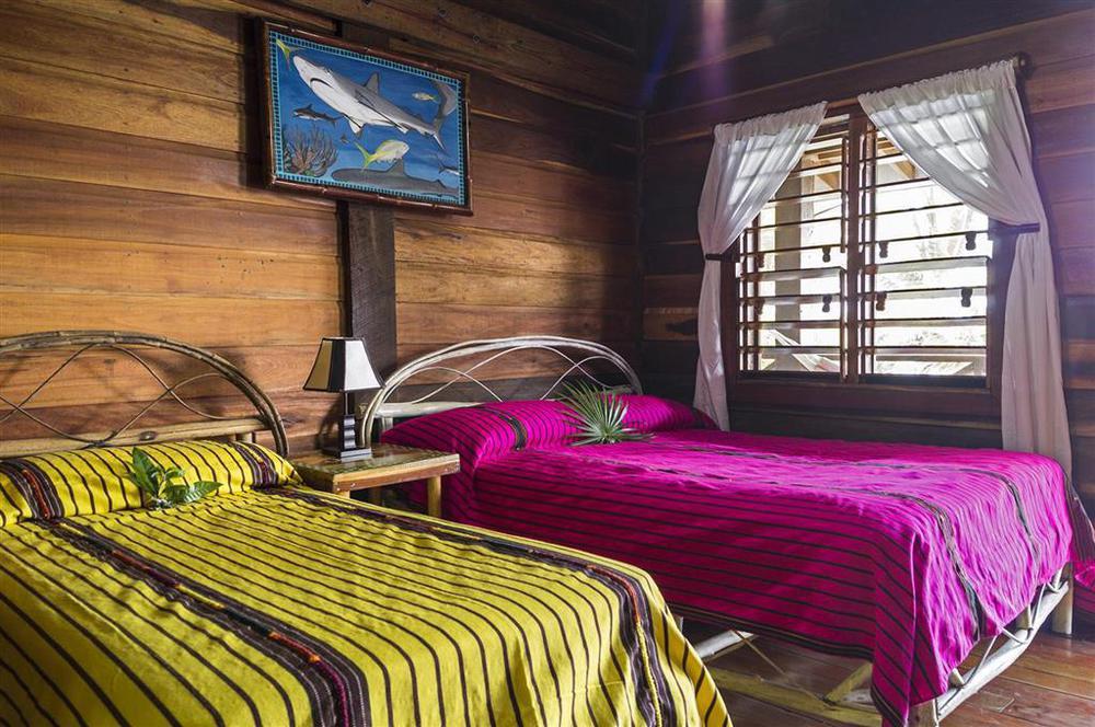 Itza Resort Long Caye Room photo